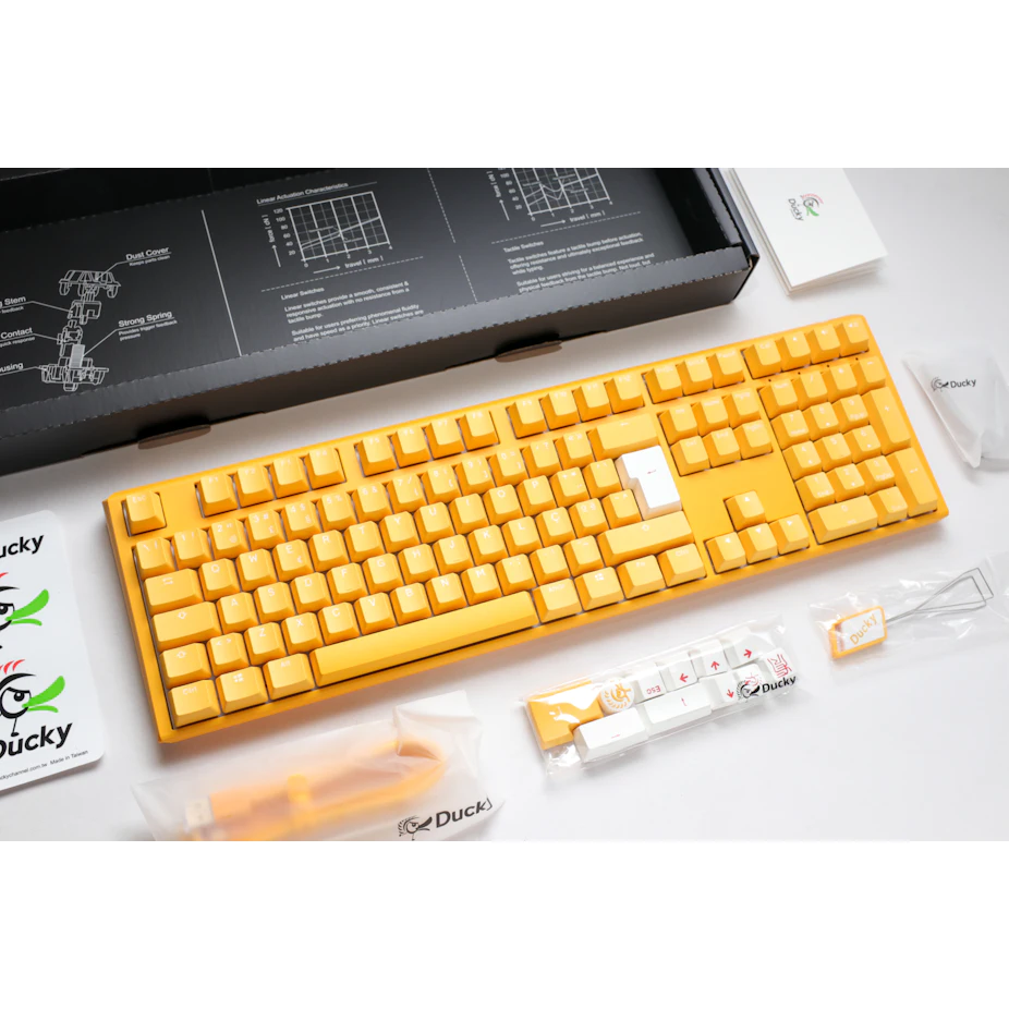 Teclado Ducky One 3 Yellow Ducky Full-Size, Hot-swappable, MX-Brown, RGB, PBT – Mecânico (PT)6